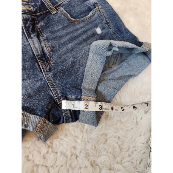 Old Navy Womens Boyfriend Shorts Mid Rise Whisker Cuffed Hem Medium Wash Size 2 - Picture 7 of 7